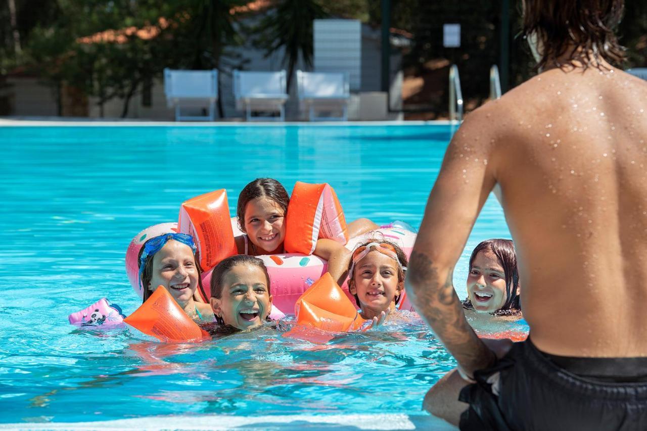 Gattarella Family Resort Puglia - Self Catering Accommodations In The Pinewood Вьесте Экстерьер фото